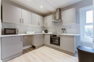 Charming Central London Kitchenette - Your Ideal Stay in the Heart of the City - 7