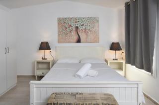 מיקאסה ג'וי - וילה וסוויטה מדהימות עם בריכה פרטית - 7