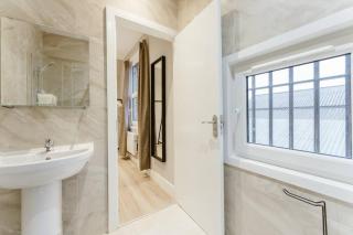 Cozy Holloway Kitchenette -Your Home Away from Home in Central London - 7