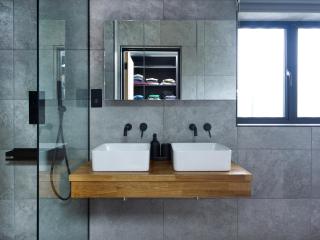 Chess Valley modern home stay - 4