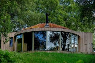 Craigmaddie Muir Roundhouse with Hot Tub Romantic, Luxury, Rural Stay for 2 Near Milngavie - Glasgow - 3