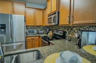 1056 SF Relax in this cozy villa w Pool - 4