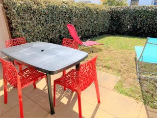 Maison de vacances près plage et commerces avec jardinet, parking privé et équipements complets - FR-1-22-165 - 8