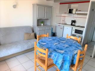 Maison de vacances près plage et commerces avec jardinet, parking privé et équipements complets - FR-1-22-165 - 6
