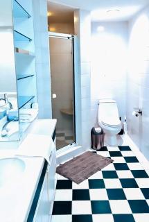 Highrise luxury two bedroom condo in Downtown Atlanta within minutes!! - Atlanta - 4