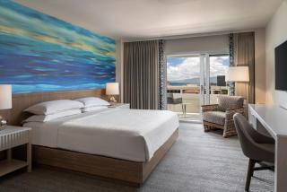 Sheraton Waikiki Beach Resort - 9