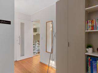 Spectacular Views - 4 Bedroom House - Free Parking - Free WIFI - Sandy Bay - 2