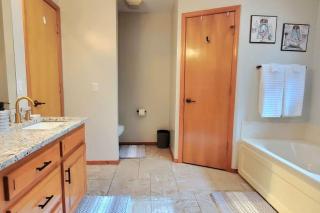 Freshly Remodeled Quaint Home - Springfield - 2
