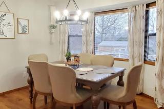 Freshly Remodeled Quaint Home - Springfield - 7