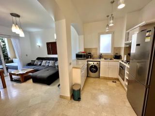 2 Bedroom Condo, with Pool, and Beach & Lagoon Access - Hurghada - 1