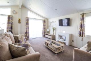 Luxury 6 Berth Lodge With Wifi At Broadland Sands In Suffolk Ref 20011Cv - 1