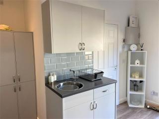 Chalet on the Green - Self Contained with parking. - Inshes - 1