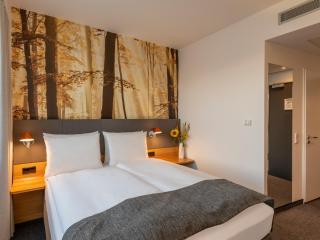 Holiday Inn Munich - Leuchtenbergring by IHG - Munich - 4
