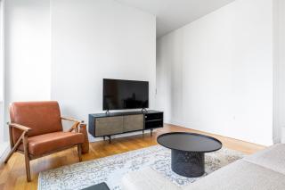 Hells Kitchen 2BR w Doorman nr Central Park NYC-522 - 9
