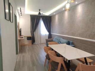 Muslim Homestay blue Adik Aisyah Apartment - Tanah Rata - 0