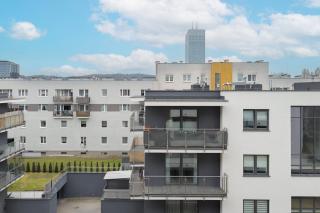 Superior Apartment with Balcony & Parking Gdańsk by Noclegi Renters Prestige - Danzig - 1