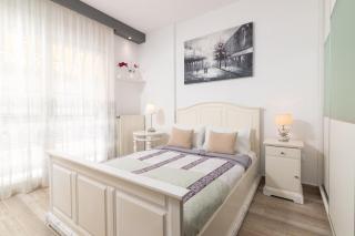 F & B Collection - Flat for 4 - 7