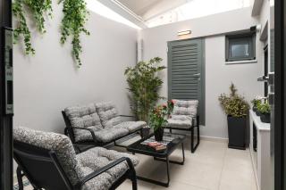 2 bd downtown home with private parking 400 meters walk to the beach - 5