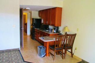 Crystal Springs Inn and Suites - Towanda - 6