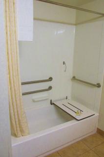 Crystal Springs Inn and Suites - Towanda - 5