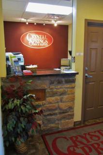 Crystal Springs Inn and Suites - Towanda - 2
