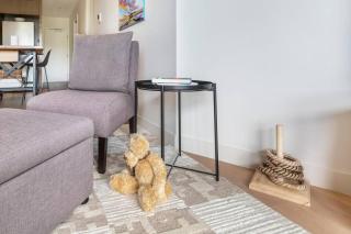 Peaceful 2 bedroom unit with Free parking - 5