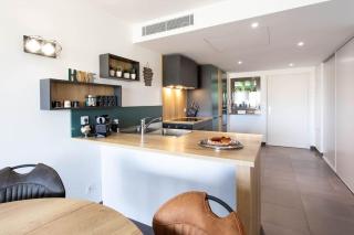 A7- 2 BDR Sea & Mountain View - AC, Parking, Pool & Terrace - Antibes - 1