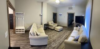 Modern Farmhouse 3 Bed, 2 Bath Apartment, Sleeps 7, Lots of Space, Steps to Downtown, Honeywell & Eagles Theater - Wabash - 7