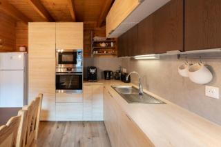 Chalet Les Brimbelles avec Jacuzzi - 3