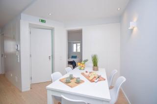 Central & Stylish 2 Bedroom Apartment w/ Balcony - Cascais - 7