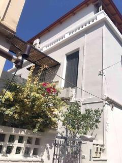 Marys Central Beachside Mansion - 5