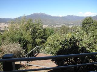 Captain Moonlight Cottage - Mount Beauty - 4