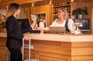 Hotel & Restaurant Zum Reussenstein - Böblingen - 1