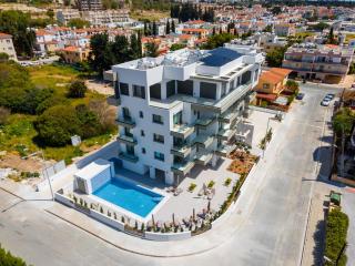 Adolina Apartments by Ezoria Villas - 4