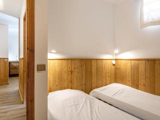 Appartement cosy, 2 chambres, centre village, proche pistes, parking, wifi, balcon, animaux sur demande - FR-1-437-25 - La Clusaz - 3