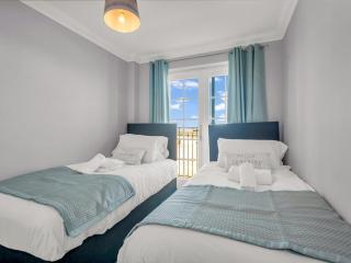 Pass the Keys Sunset Cottage Luxury Home On The Seafront - Herne Bay - 9