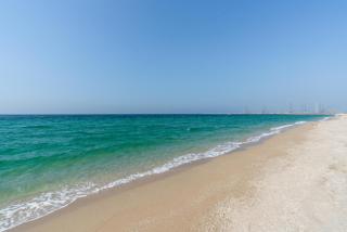 Ultimate Stay with Big Terrace, Amazing Sunset, Perfect for 4 People - Dubai - 6