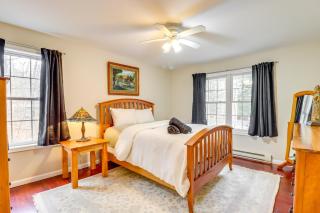 Large Deck and Fire Pit Secluded Pocono Lake Home - Pocono Lake - 1
