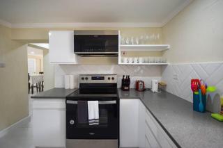 3 min walk to beach - Blue Waters Apt 2 apts by Bluescape - Bridgetown - 4