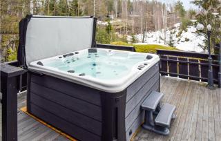 4 Bedroom Awesome Home In Drangedal - 0