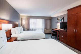 Courtyard by Marriott Edmonton West - 4