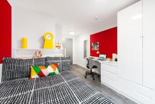 Yugo Explore - Arofan House - Cardiff - 0