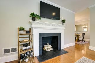 Fayetteville Vacation Rental - 1 Mi to Downtown! - 5