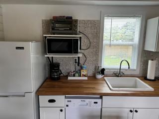 Tiny Farm Retreat Near Miami, Nature and Animal Experience - 2