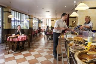 B&B HOTEL Mons Gare - Mons - 4