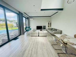 rainbow house - - 7