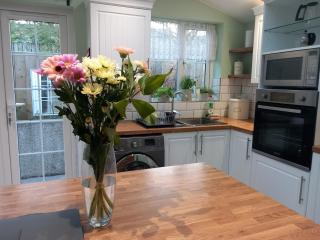WAVENEY - Belfast - 8