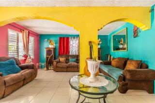 Colorful Private Room Oasis - Montego Bay - 3