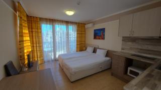 Admiral Plaza, Studios & Apartments - Sunny Beach - 0