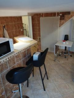 Cosy Studio meublé avec piscine partagée - 7
